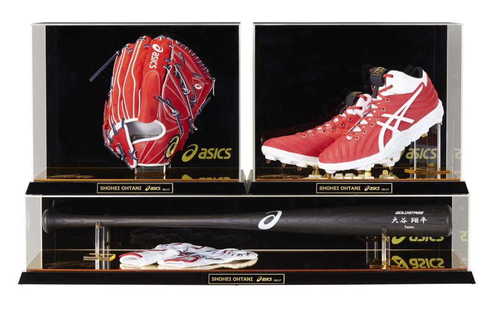 shohei ohtani batting gloves