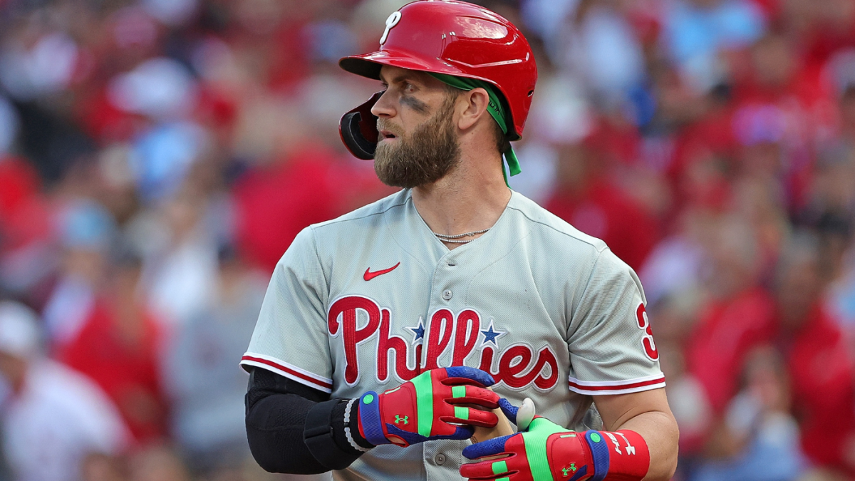 bryce harper glove 2022