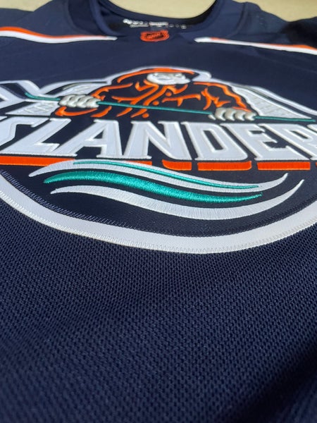 islanders reverse retro