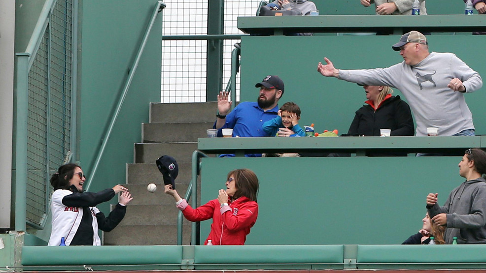 green monster seats sign