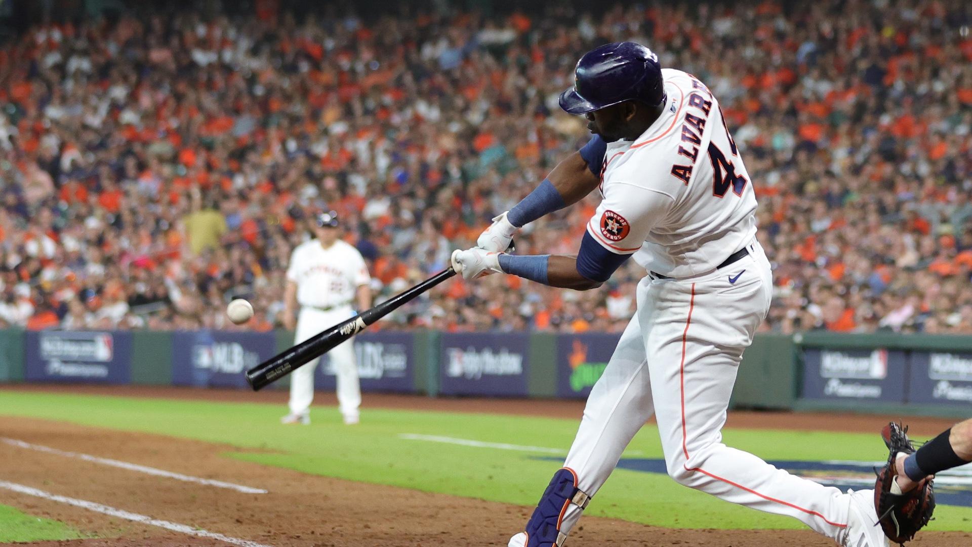 baseball player yordan alvarez wallpaper